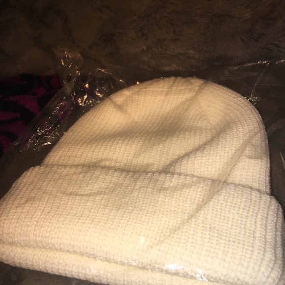 FTP (Limited Edition White) Beanie w/ logo - Picture 3 of 3